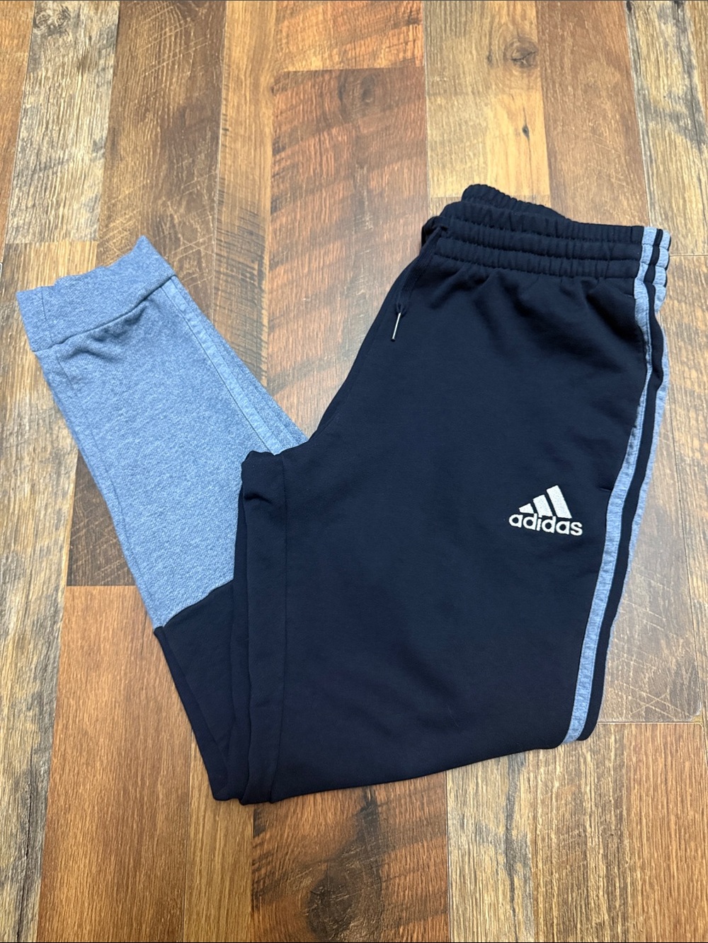 Adidas Men's M Navy Blue Light Blue Colorblock 3 Stripe Fleece Joggers